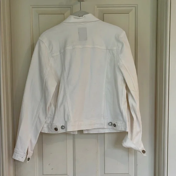 GAP Icon Women's White Denim Jacket - Picture 3 of 3